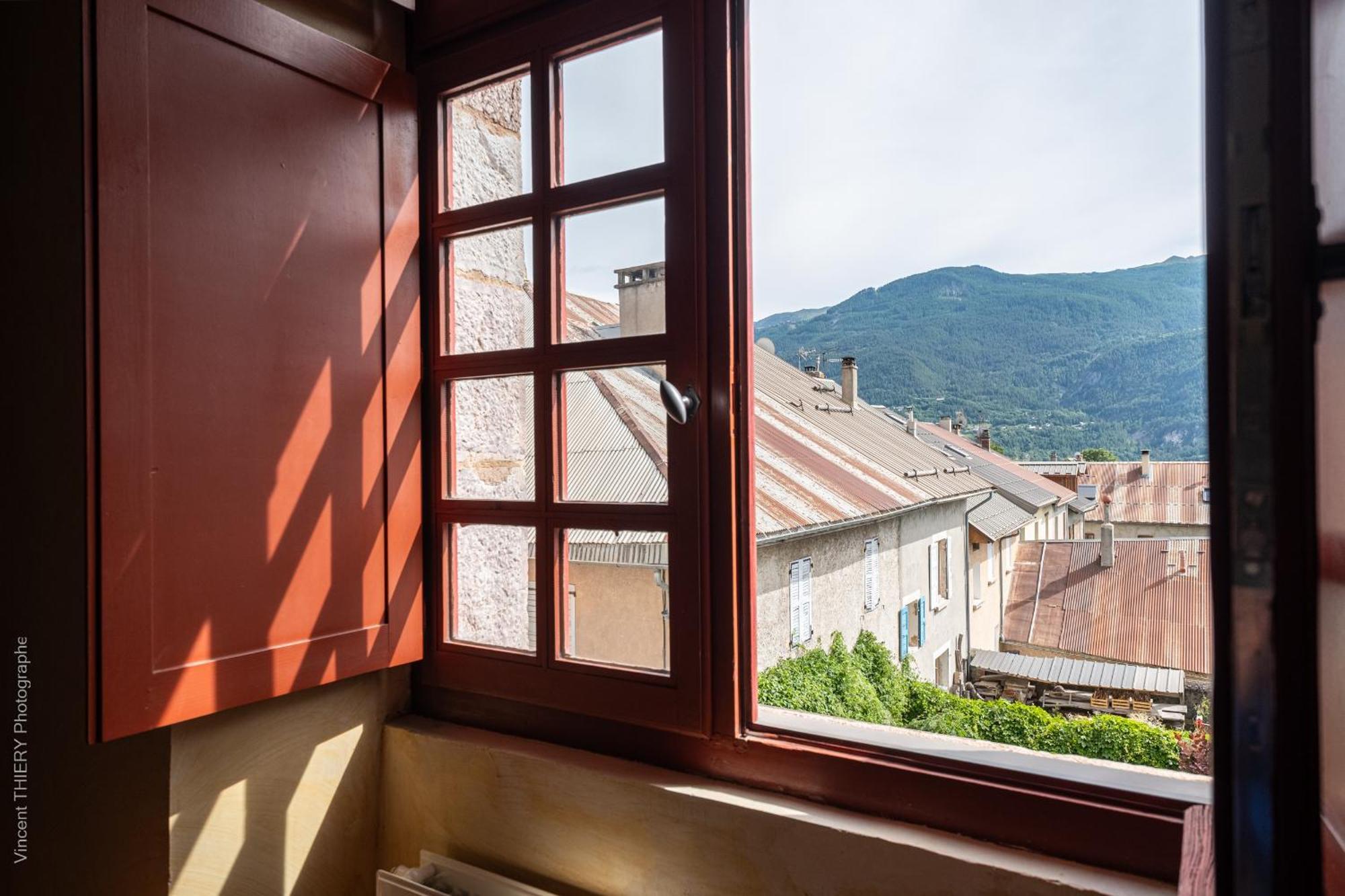 Aparthotel Le Pavillon Des Officiers Mont-Dauphin Exterior foto